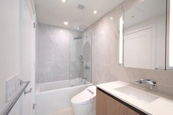 804 135 East 13th Street, North Vancouver For Sale - image 20