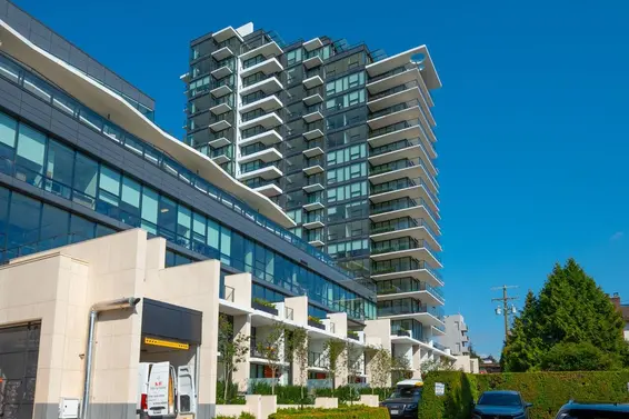 804 135 East 13th Street, North Vancouver For Sale - image 3