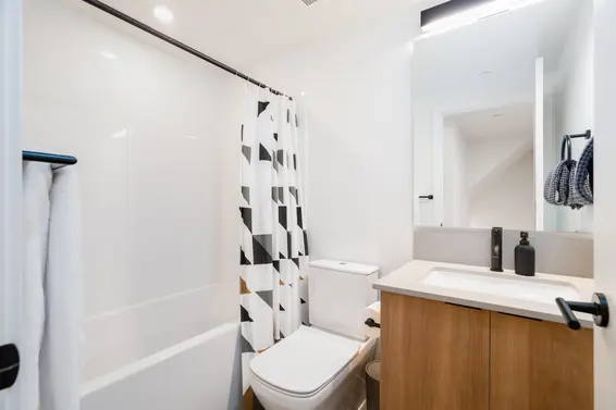 12 533 East 3rd Street, North Vancouver For Sale - image 21