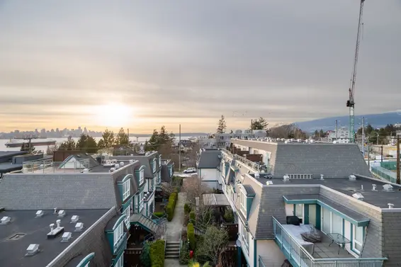 12 533 East 3rd Street, North Vancouver For Sale - image 30