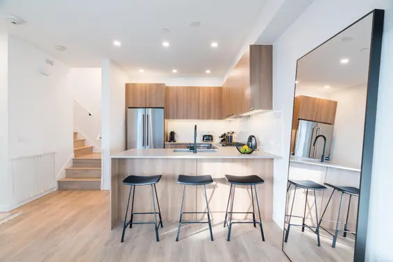 12 533 East 3rd Street, North Vancouver For Sale - image 6