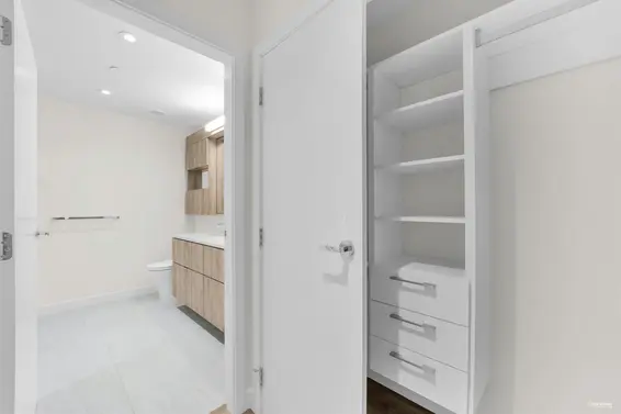 401 755 Harbourside Drive, North Vancouver For Sale - image 8