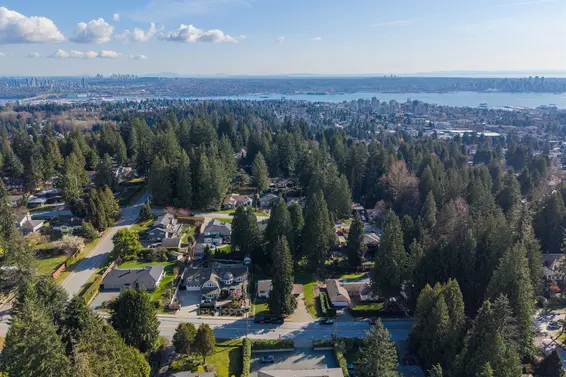 551 East Osborne Road, North Vancouver For Sale - image 18