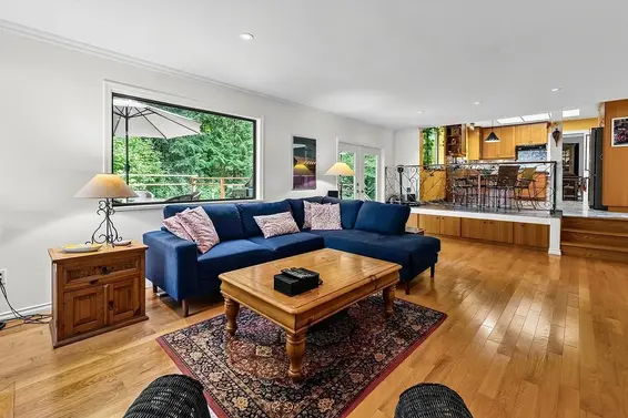 8568 Bedora Place, West Vancouver For Sale - image 11