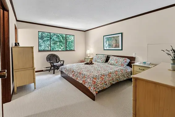 8568 Bedora Place, West Vancouver For Sale - image 16