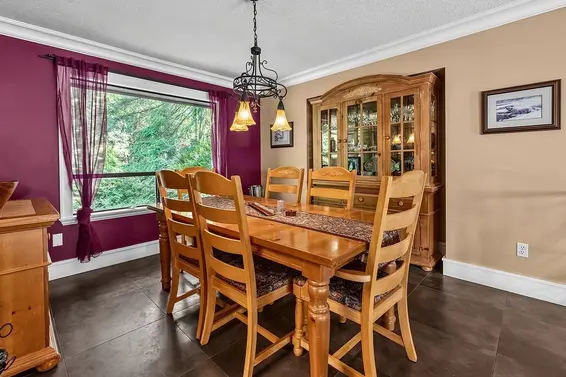 8568 Bedora Place, West Vancouver For Sale - image 4