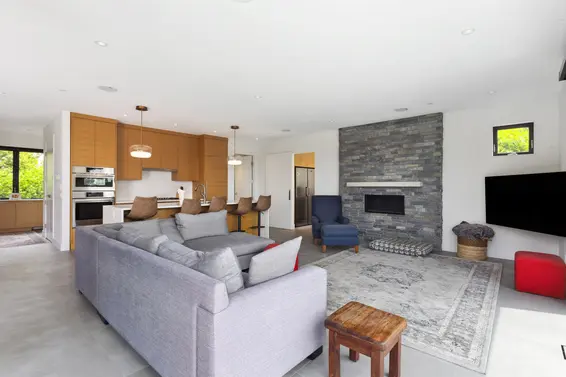 2678 Mathers Avenue, West Vancouver For Sale - image 10