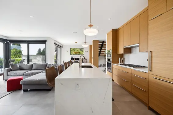 2678 Mathers Avenue, West Vancouver For Sale - image 11