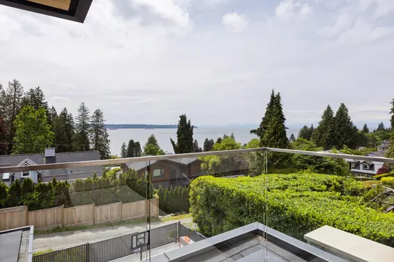 2678 Mathers Avenue, West Vancouver For Sale - image 22