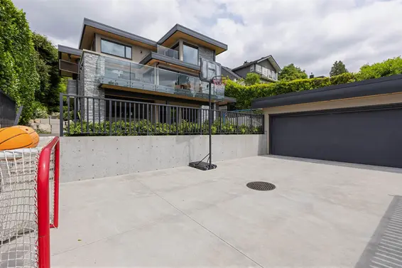 2678 Mathers Avenue, West Vancouver For Sale - image 38