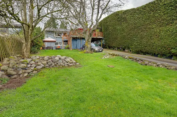1263 Cloverley Street, North Vancouver For Sale - image 30
