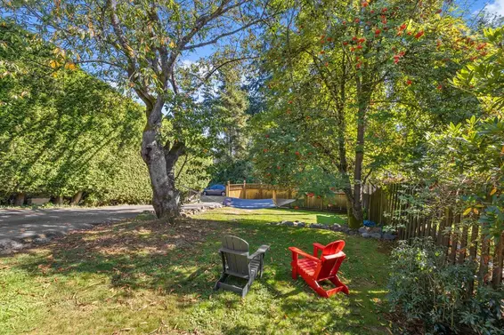 1263 Cloverley Street, North Vancouver For Sale - image 36