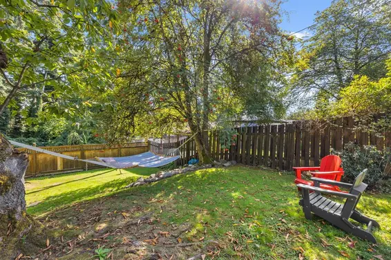 1263 Cloverley Street, North Vancouver For Sale - image 37