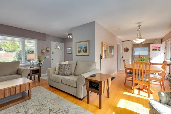 1263 Cloverley Street, North Vancouver For Sale - image 5