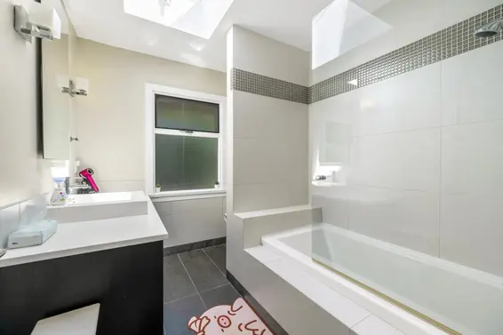 4111 Burkehill Road, West Vancouver For Sale - image 19
