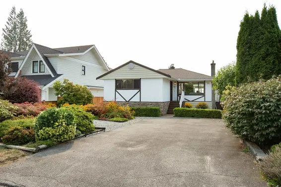847 East 13th Street, North Vancouver