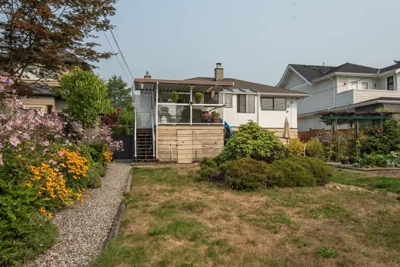 847 East 13th Street, North Vancouver For Sale - image 26