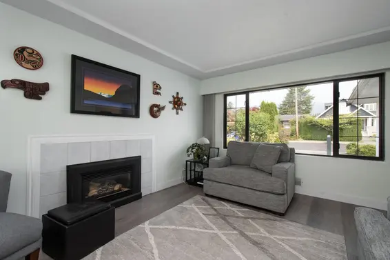 847 East 13th Street, North Vancouver For Sale - image 5