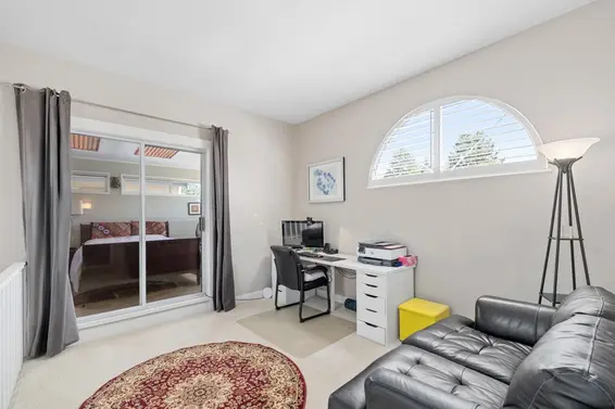 916 Roche Point Drive, North Vancouver For Sale - image 24