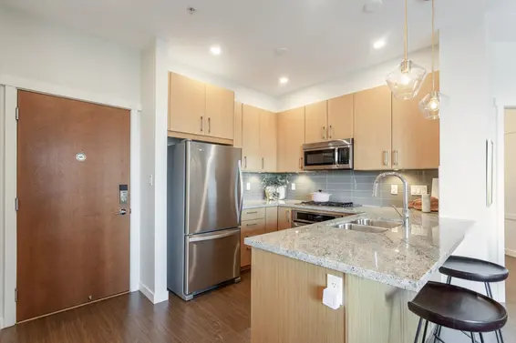 526 119 West 22nd Street, North Vancouver For Sale - image 12