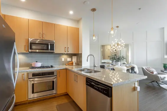 526 119 West 22nd Street, North Vancouver For Sale - image 14