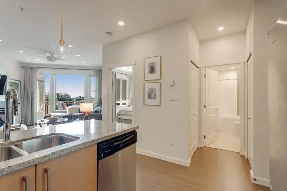 526 119 West 22nd Street, North Vancouver For Sale - image 15