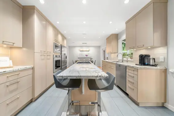 4966 Ranger Avenue, North Vancouver For Sale - image 4