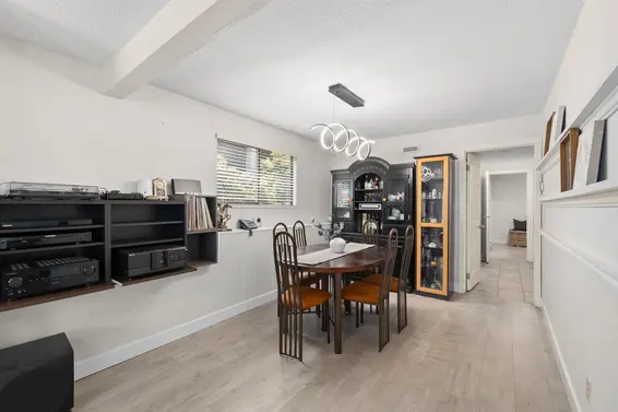 1184 Riverside Drive, North Vancouver For Sale - image 28