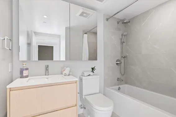 2205 1500 Fern Street, North Vancouver For Sale - image 19