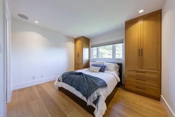1243 Cloverley Street, North Vancouver For Sale - image 14