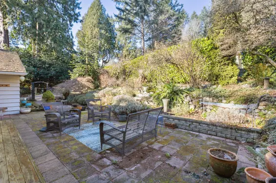 4028 Rose Crescent, West Vancouver For Sale - image 24