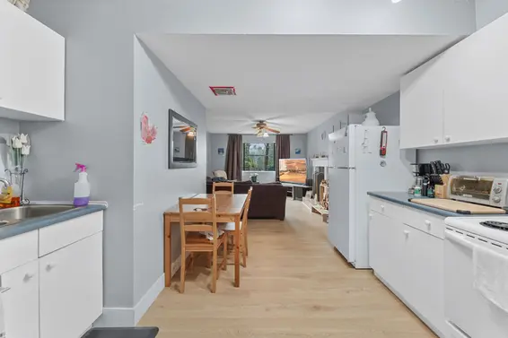 1777 Caledonia Avenue, North Vancouver For Sale - image 17