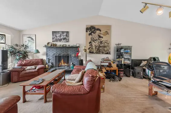 1777 Caledonia Avenue, North Vancouver For Sale - image 3