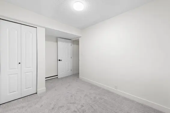 1777 Caledonia Avenue, North Vancouver For Sale - image 33