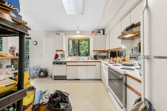 1777 Caledonia Avenue, North Vancouver For Sale - image 7