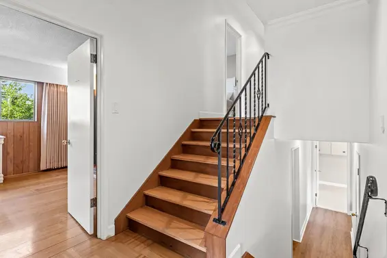 1211 Chartwell Drive, West Vancouver For Sale - image 18