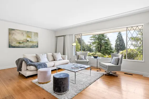 1211 Chartwell Drive, West Vancouver For Sale - image 2