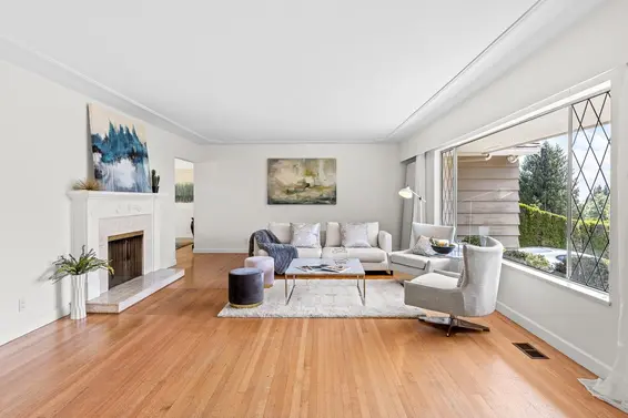 1211 Chartwell Drive, West Vancouver For Sale - image 3