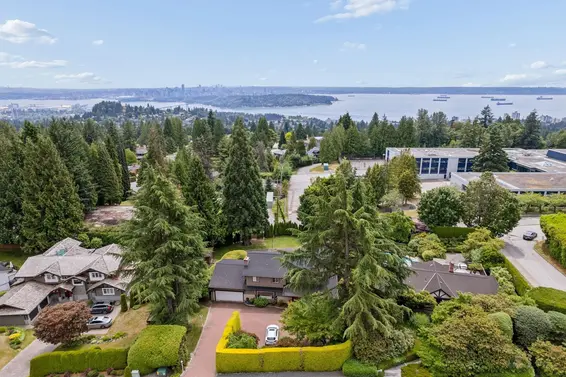 1211 Chartwell Drive, West Vancouver For Sale - image 35