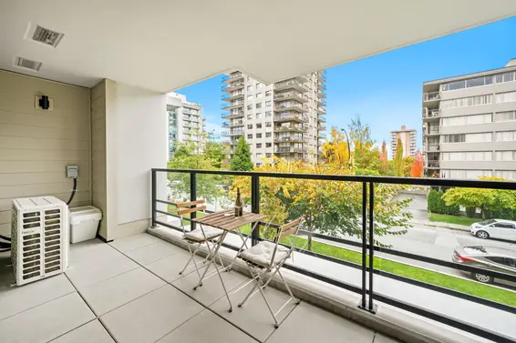 TH8 108 East 8th Street, North Vancouver For Sale - image 23