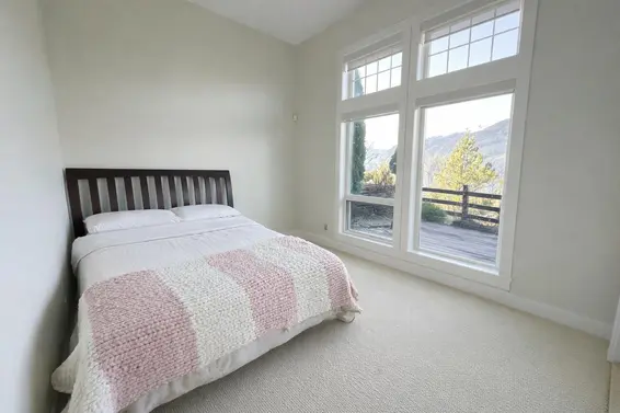 700 Ocean Crest Drive, Furry Creek For Sale - image 15