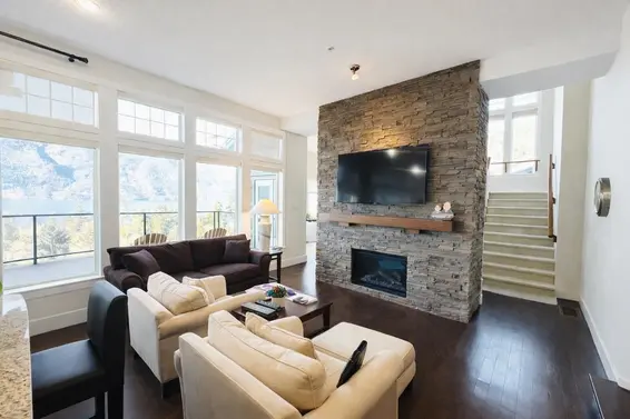 700 Ocean Crest Drive, Furry Creek For Sale - image 3