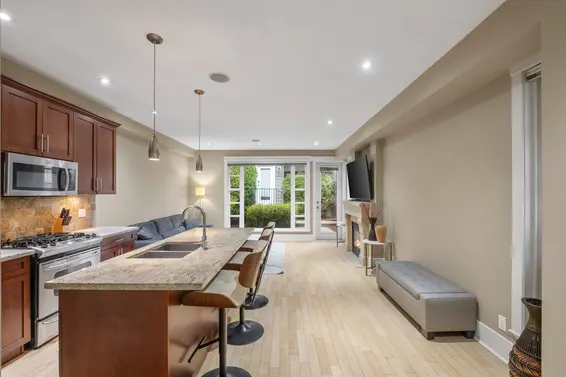 1620 St. Andrews Avenue, North Vancouver For Sale - image 2