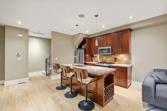 1620 St. Andrews Avenue, North Vancouver For Sale - image 6