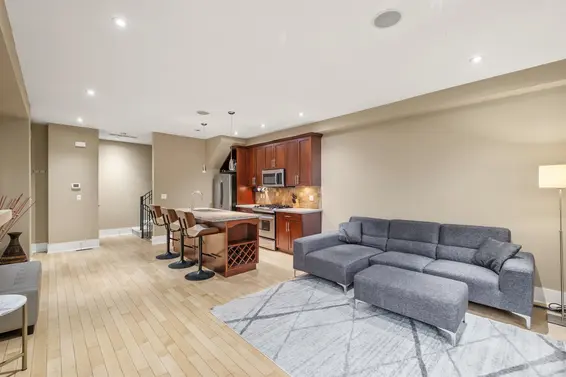 1620 St. Andrews Avenue, North Vancouver For Sale - image 7