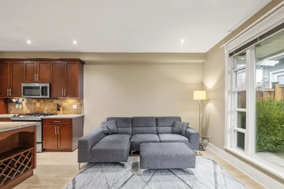 1620 St. Andrews Avenue, North Vancouver For Sale - image 8