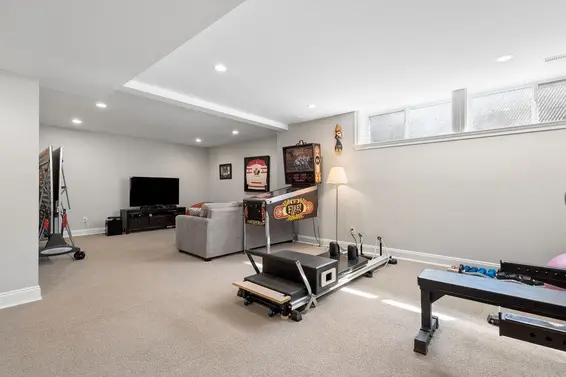 991 Hampshire Road, North Vancouver For Sale - image 39