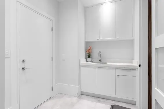 925 Beaumont Drive, North Vancouver For Sale - image 19