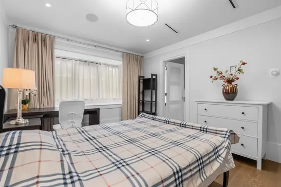 925 Beaumont Drive, North Vancouver For Sale - image 25