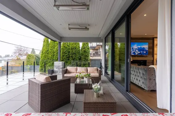 925 Beaumont Drive, North Vancouver For Sale - image 39